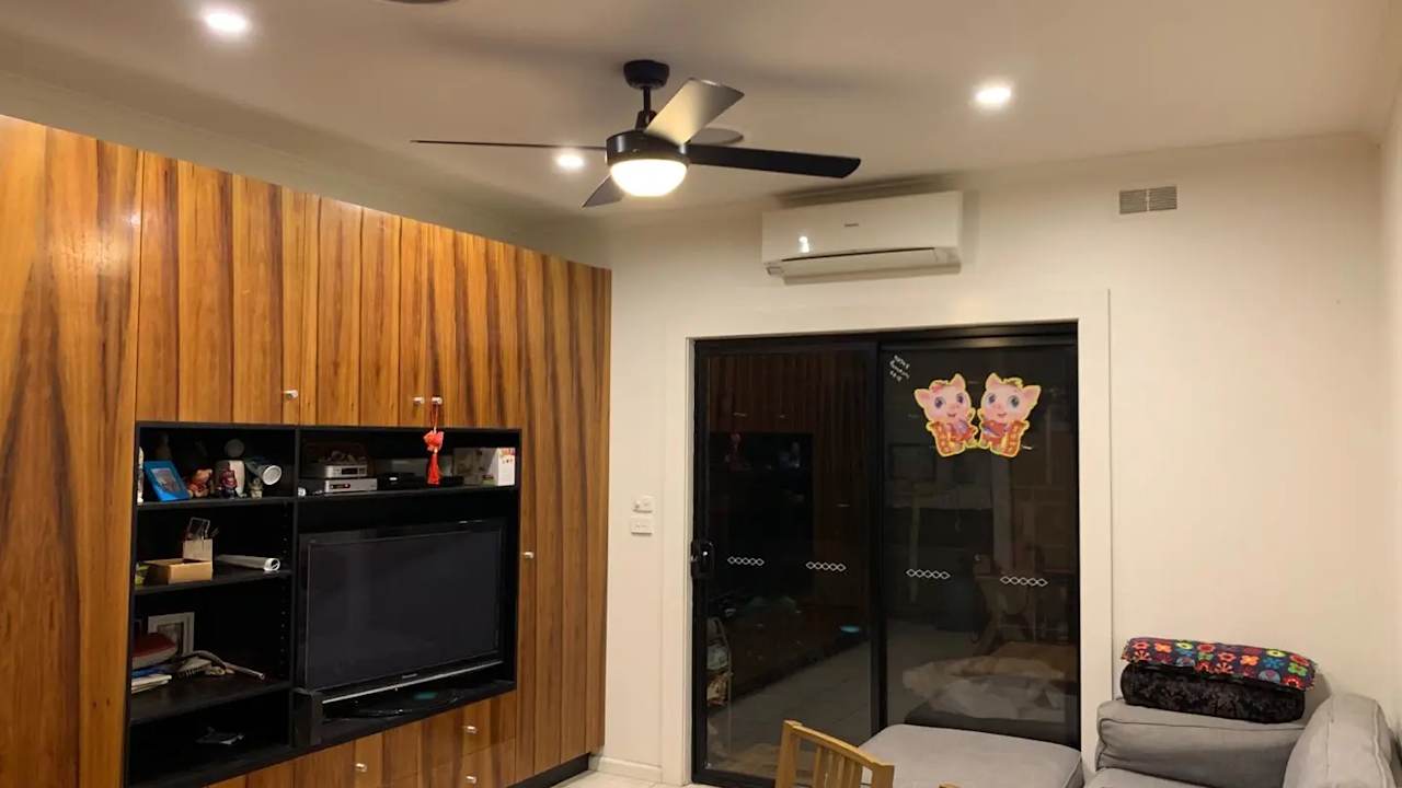 Furnished room in a share house
