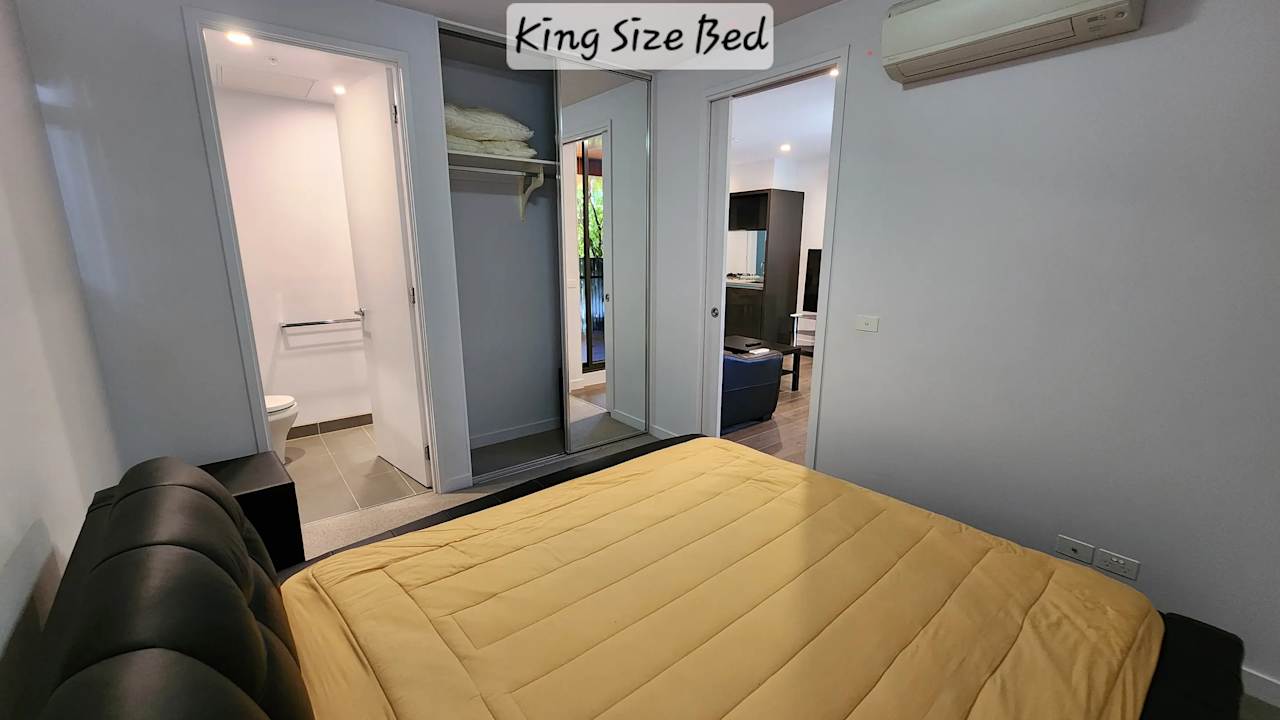 Furnished room with ensuite in a flatshare