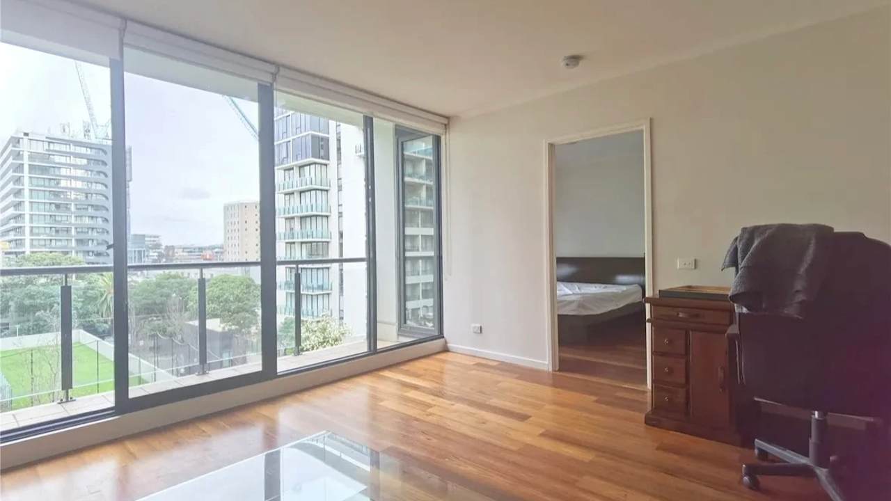 Furnished room in a flatshare