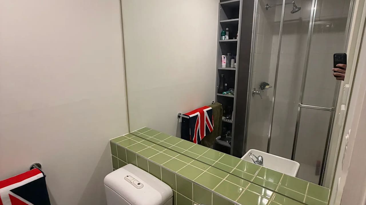 Furnished room studio flat for rent