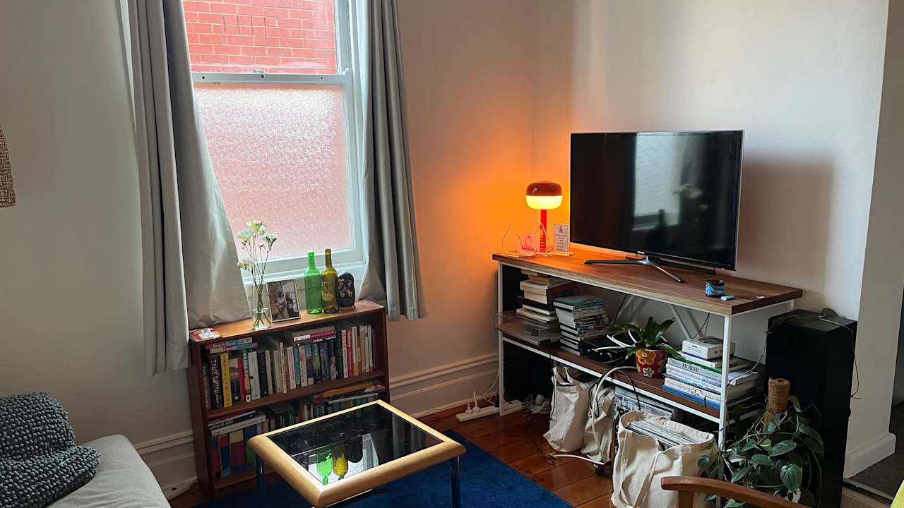 Room in a share house