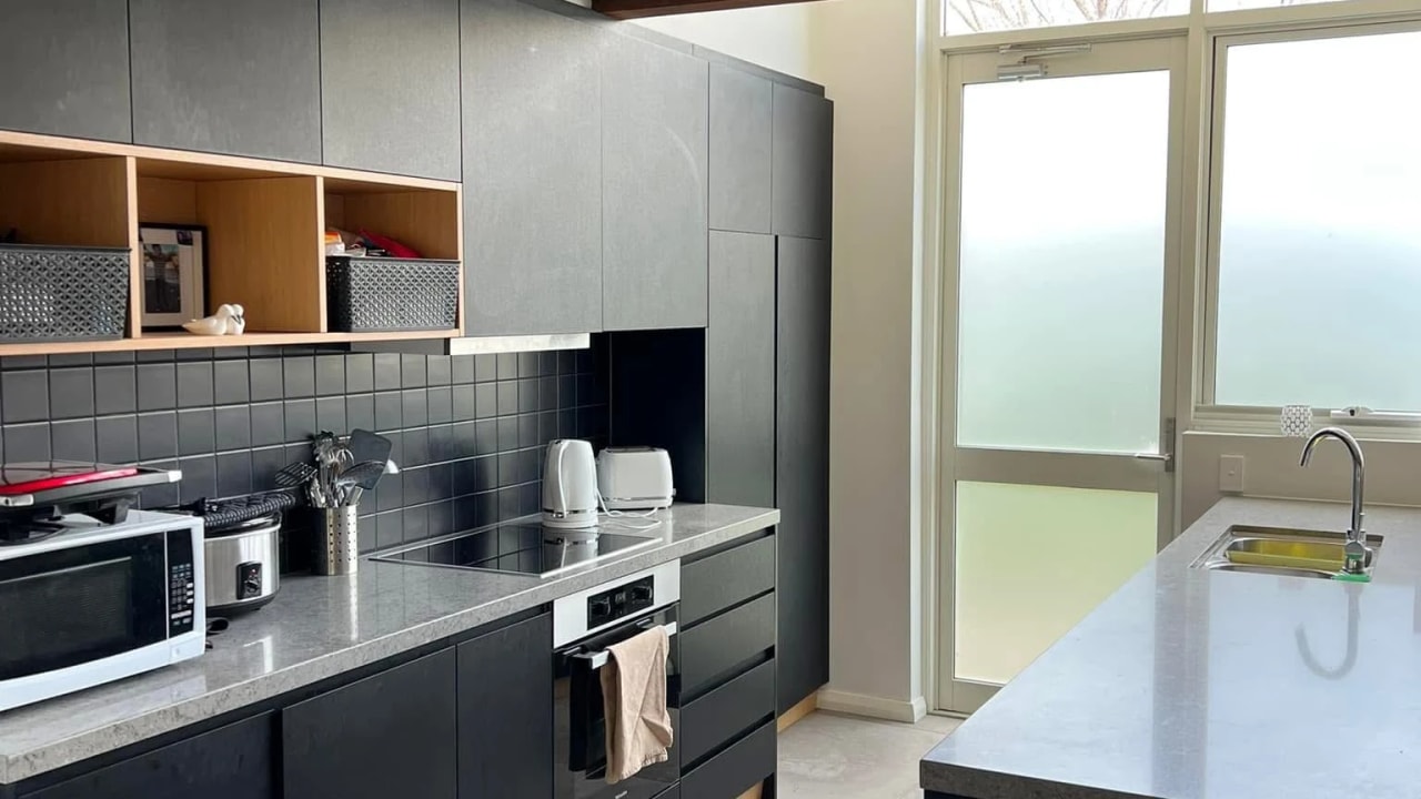 Unfurnished room with own bathroom