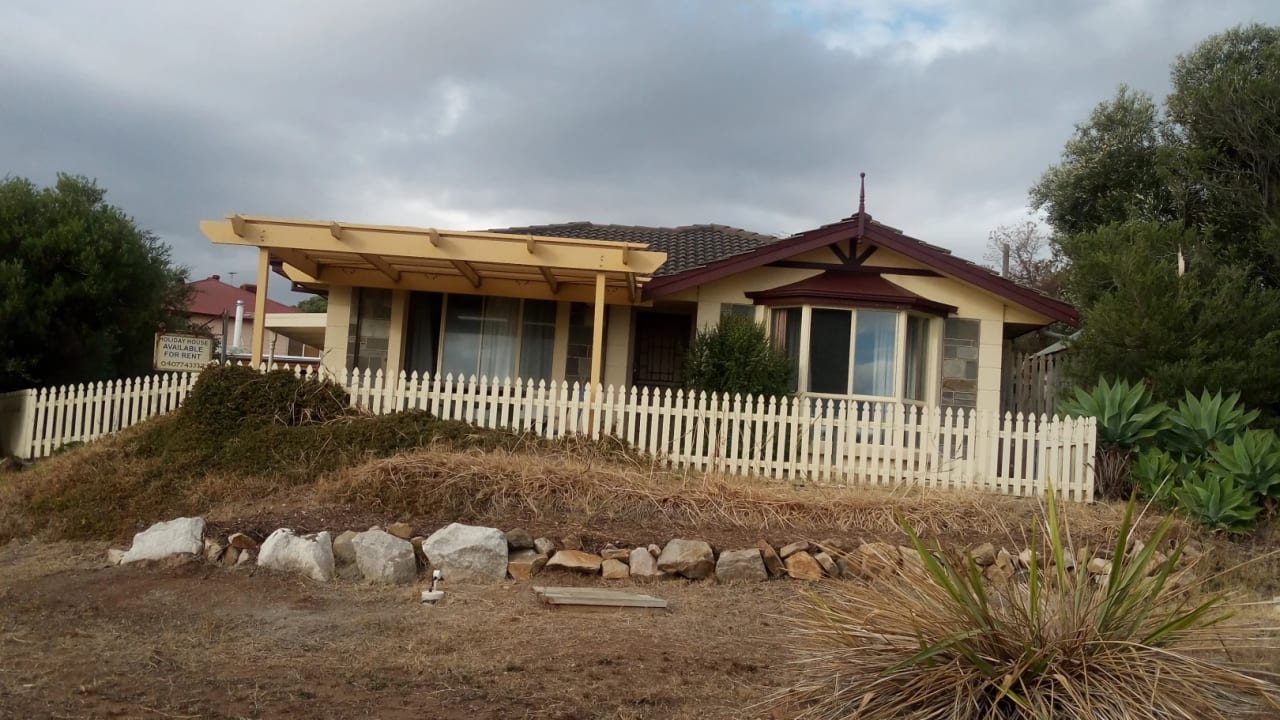 Whole property with 4 rooms for rent
