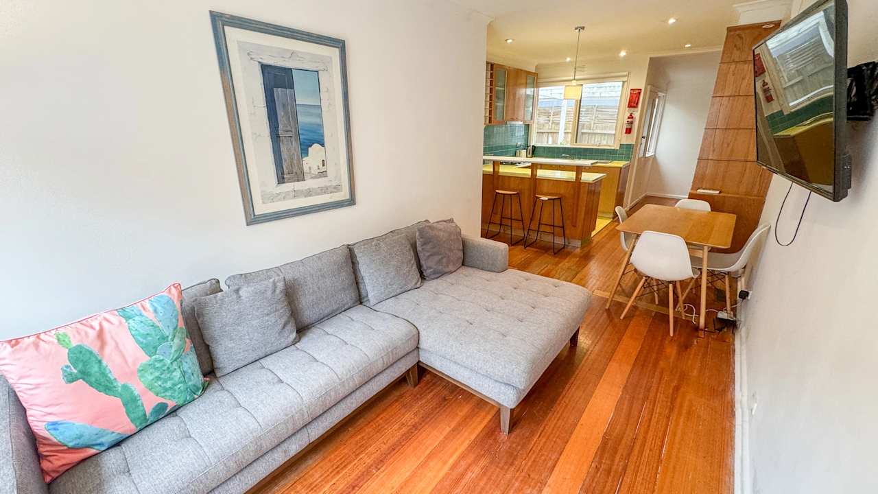 Whole property with 5 rooms for rent