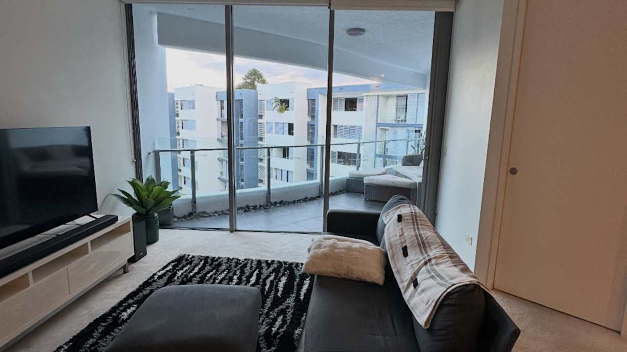 Furnished room with own bathroom