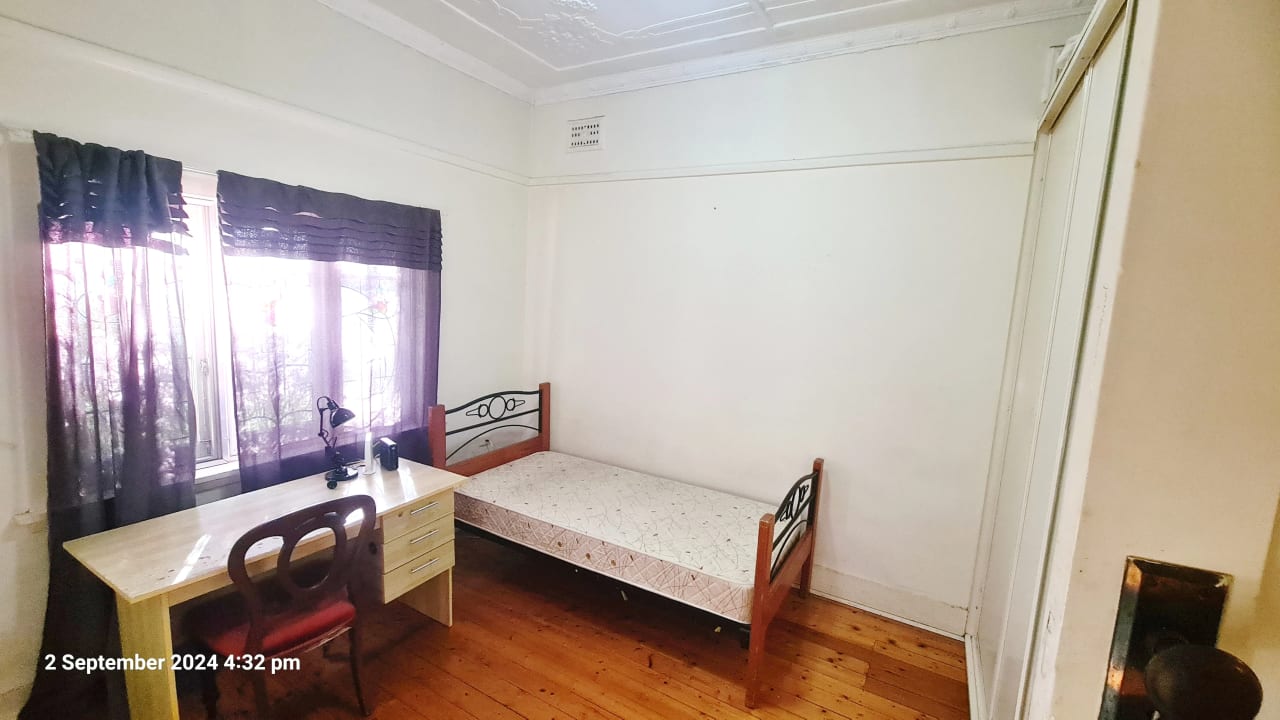 Furnished room with ensuite in a share house