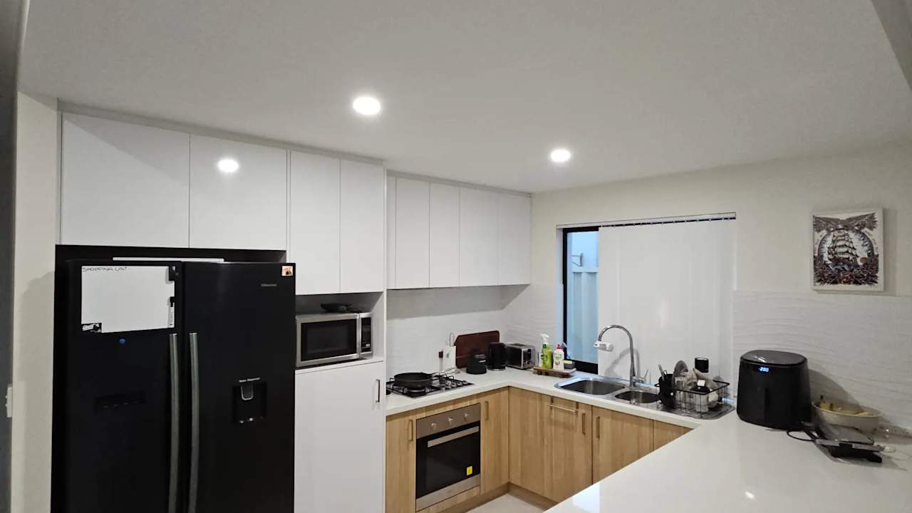 Room in a share house