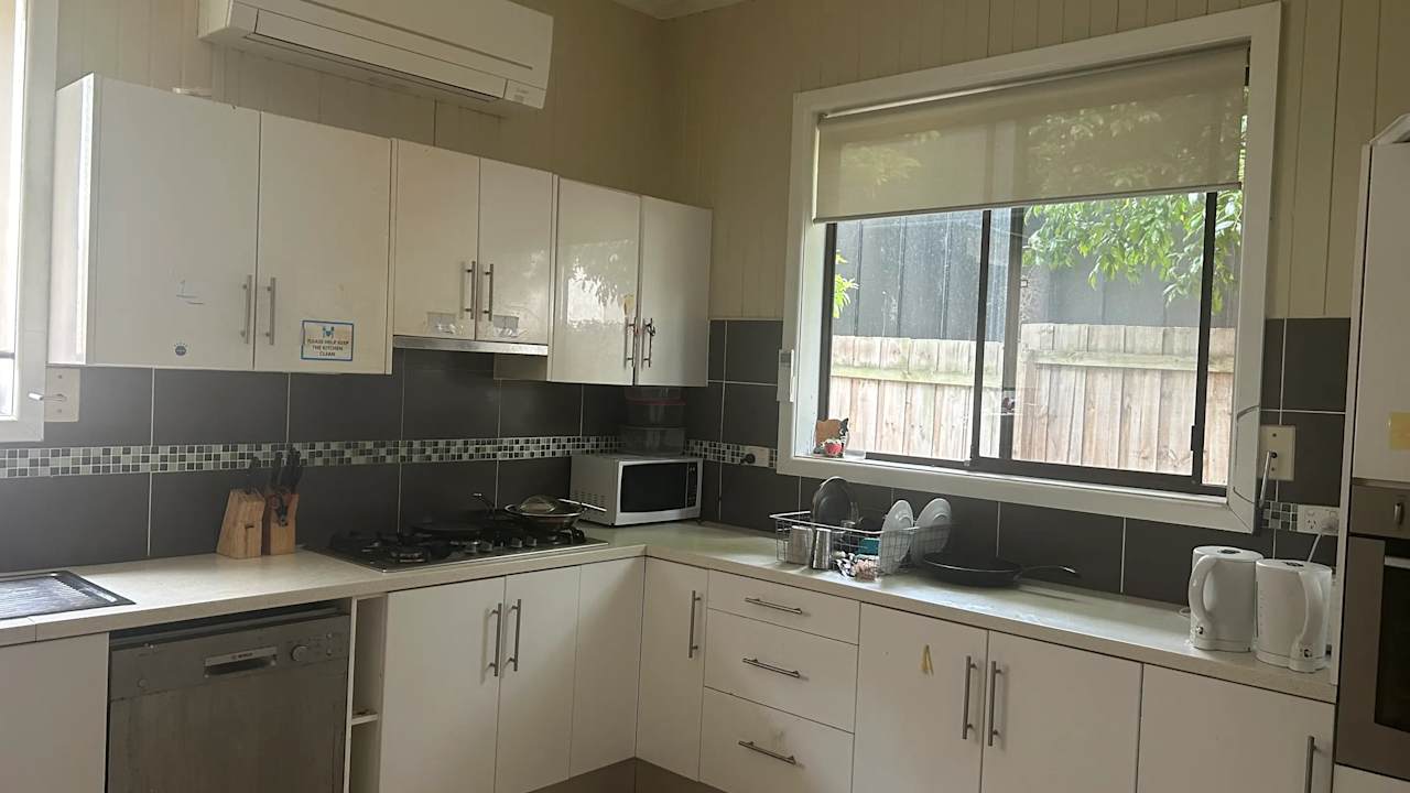 Whole property with 5 rooms for rent