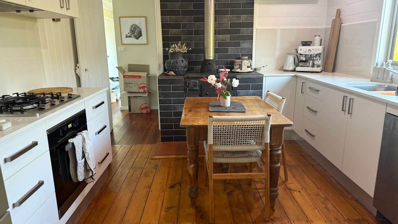 Room in a share house