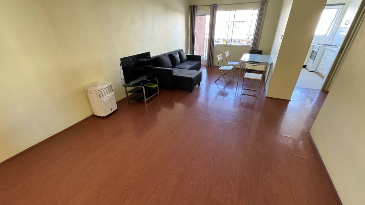 Whole property with 2 rooms for rent