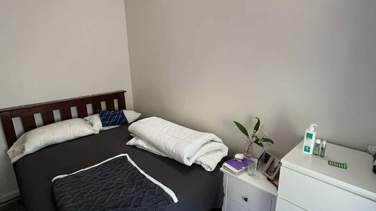 Furnished room with own bathroom