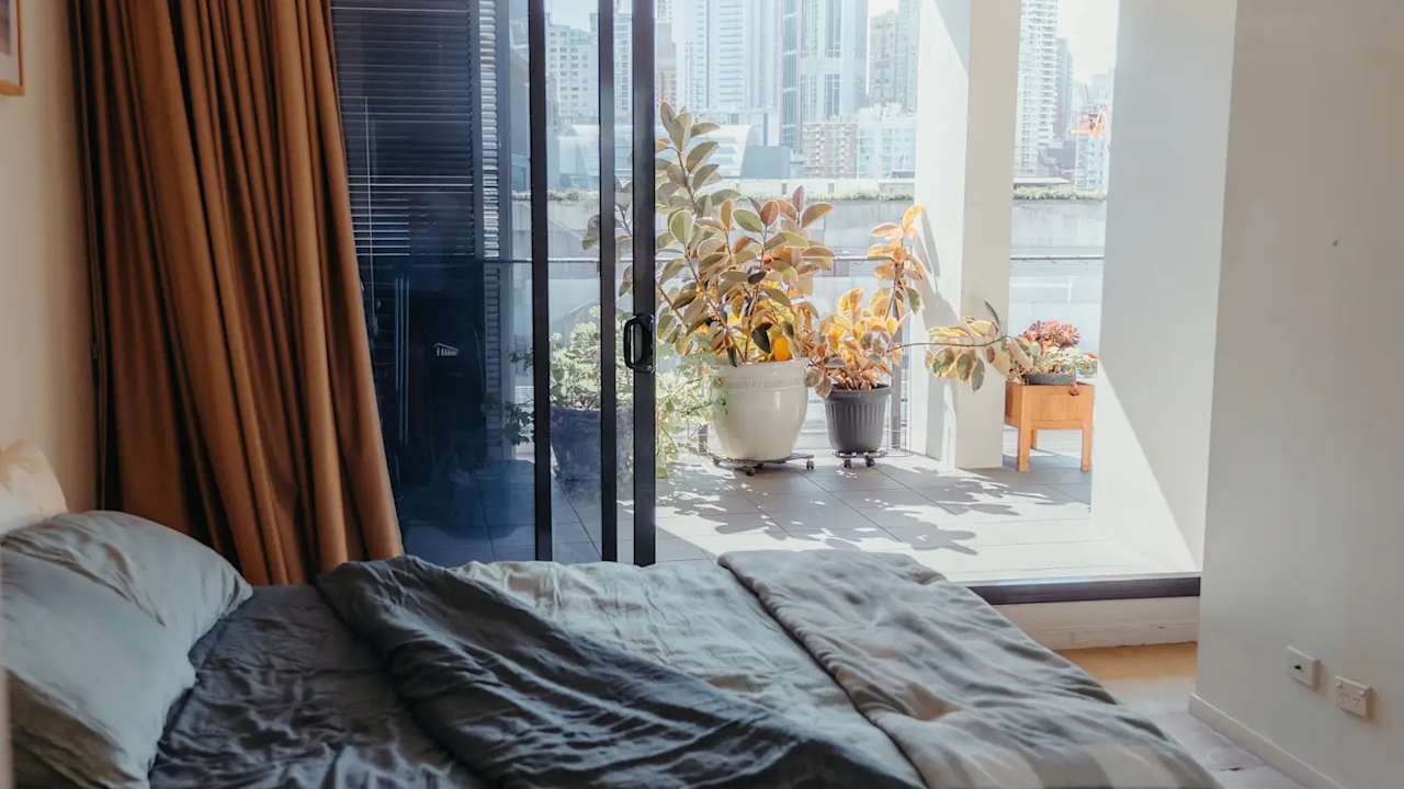 Unfurnished room with ensuite in a flatshare