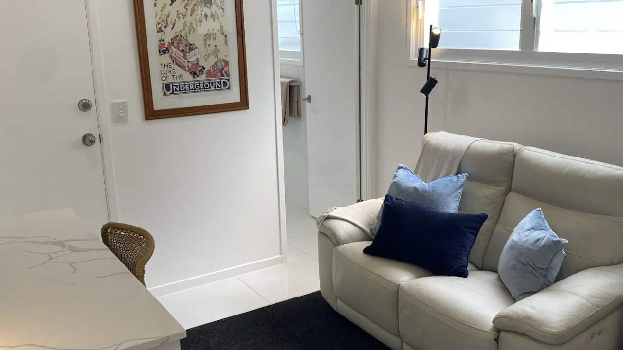 Furnished room granny flat for rent