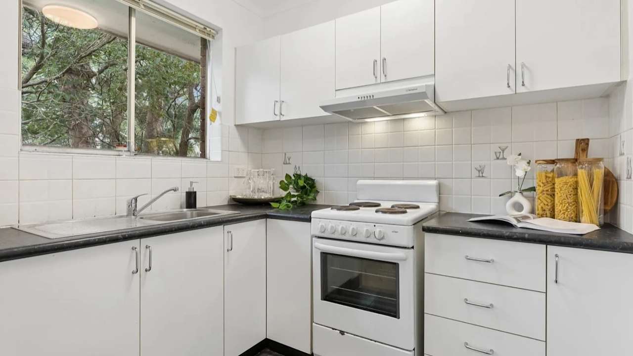 Whole property with 2 rooms for rent