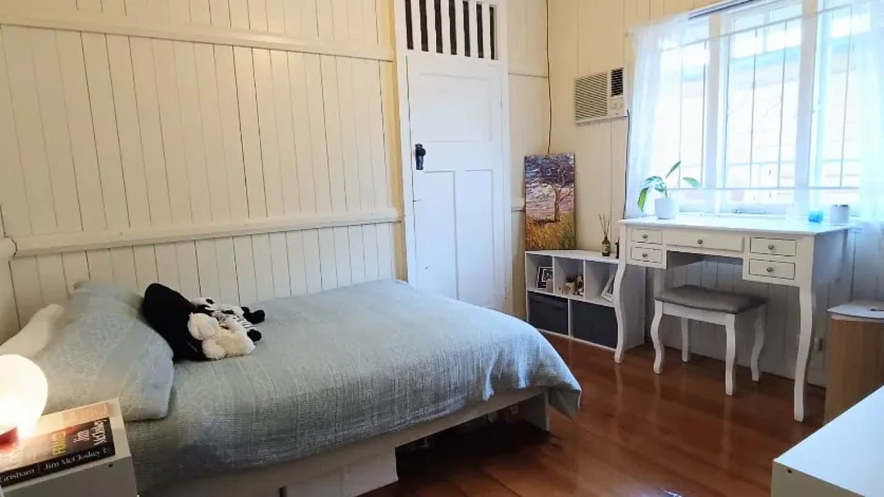 Unfurnished room in a share house