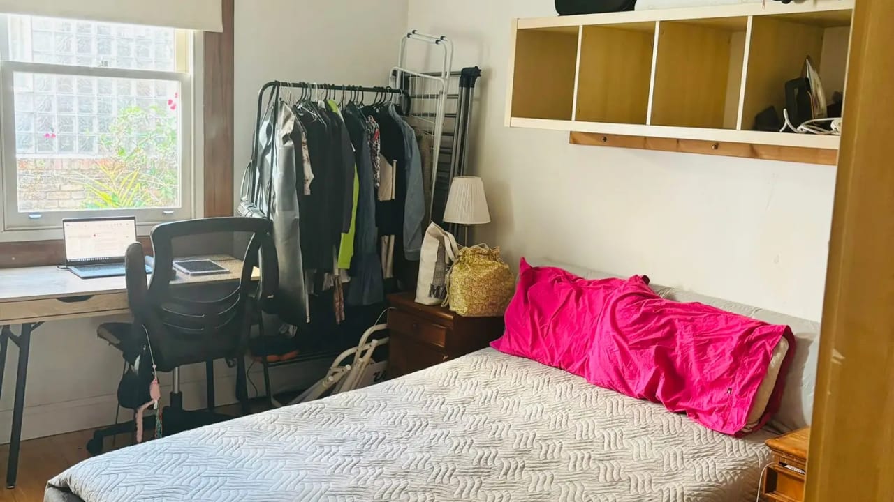 Furnished room with own bathroom