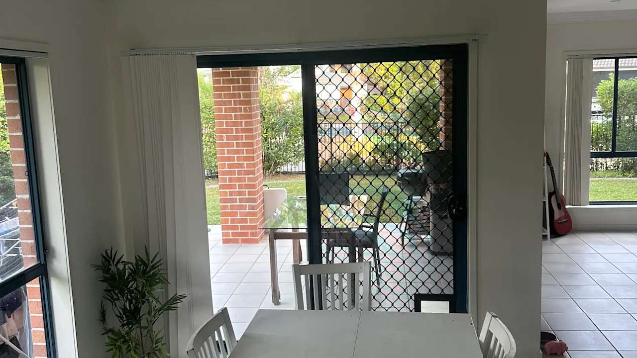 Room in a share house