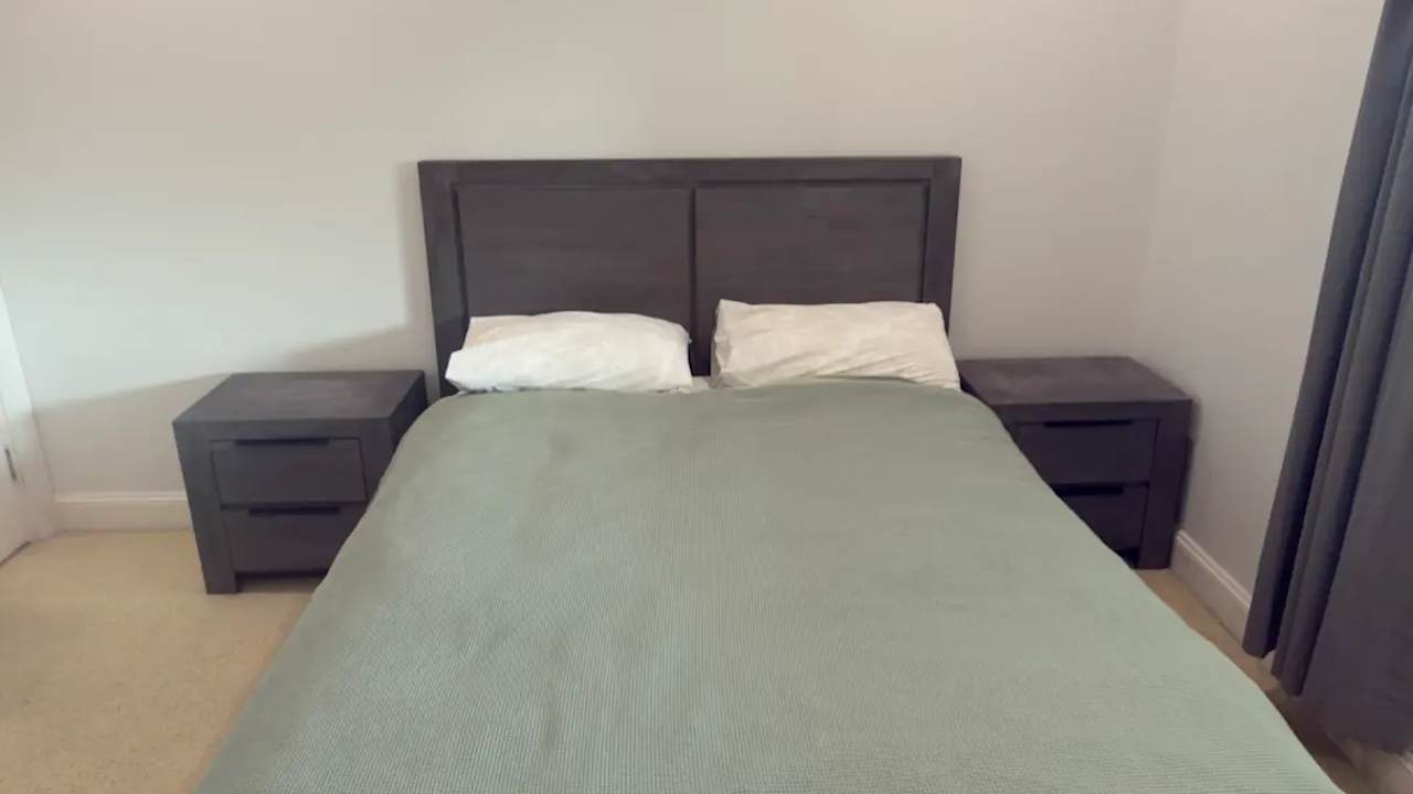 Room in a share house
