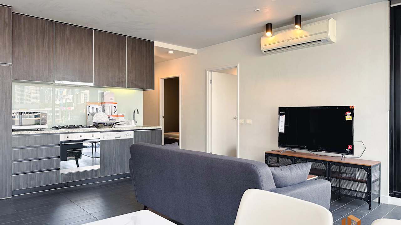 Furnished room in a flatshare