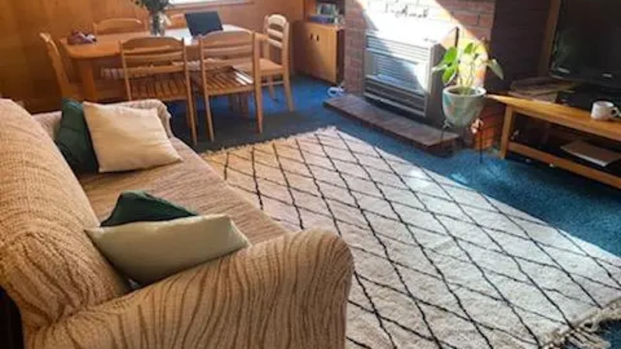 Room in a share house