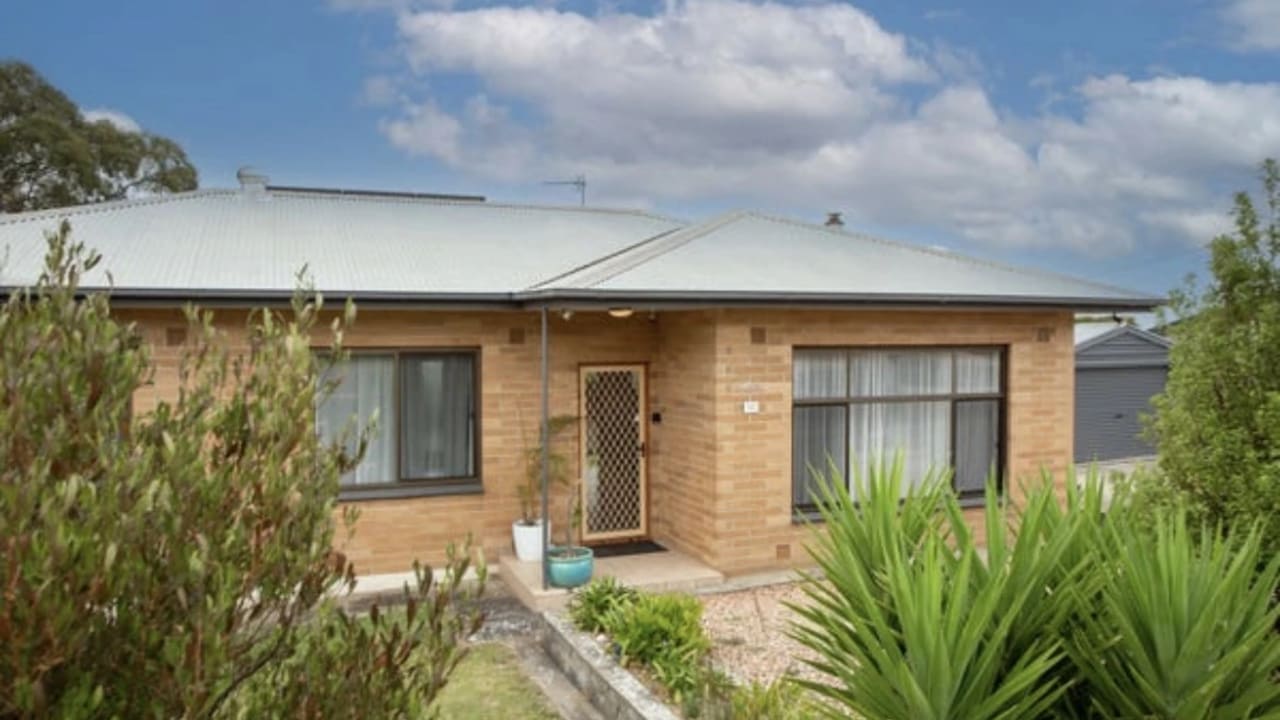Room in a share house