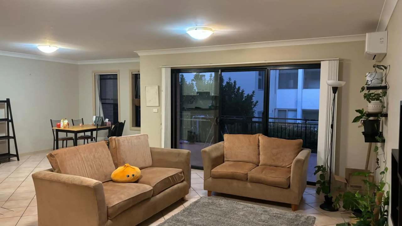Room in a share house