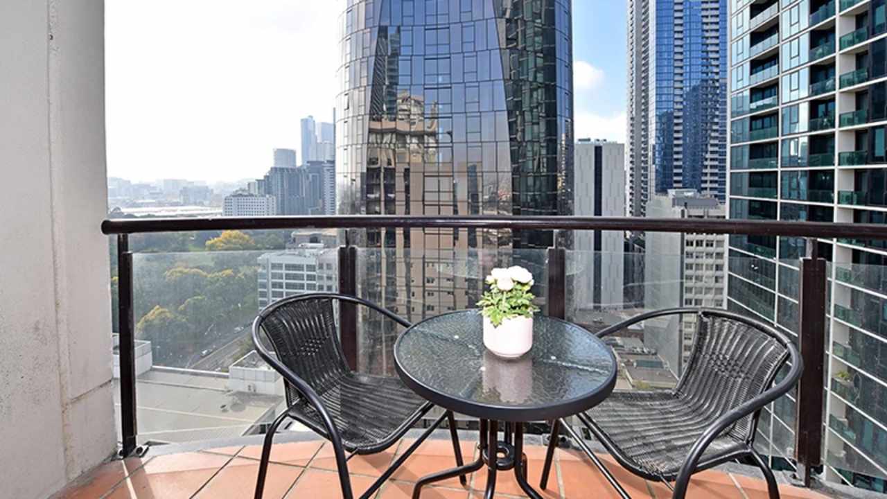 Whole property with 3 rooms for rent