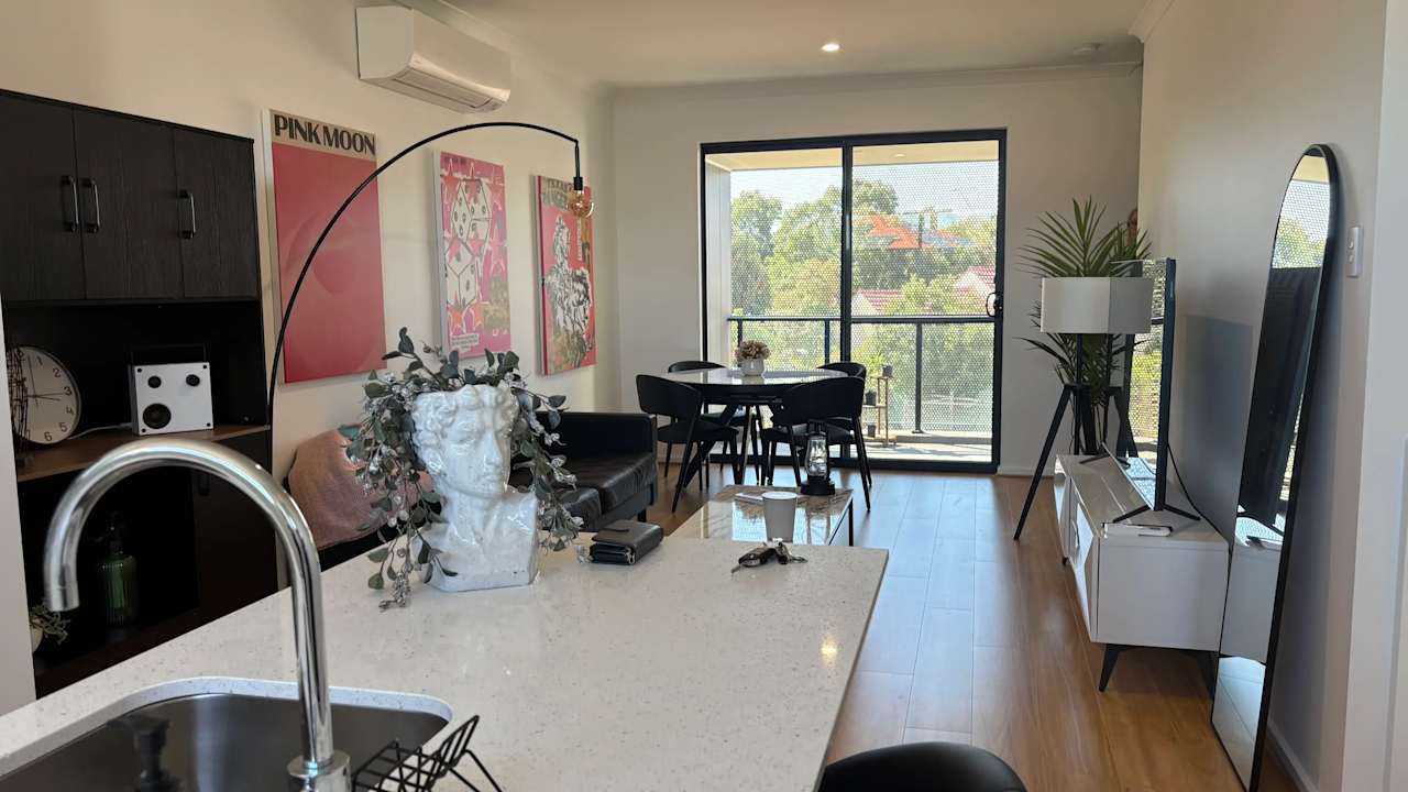 Furnished room in a share house