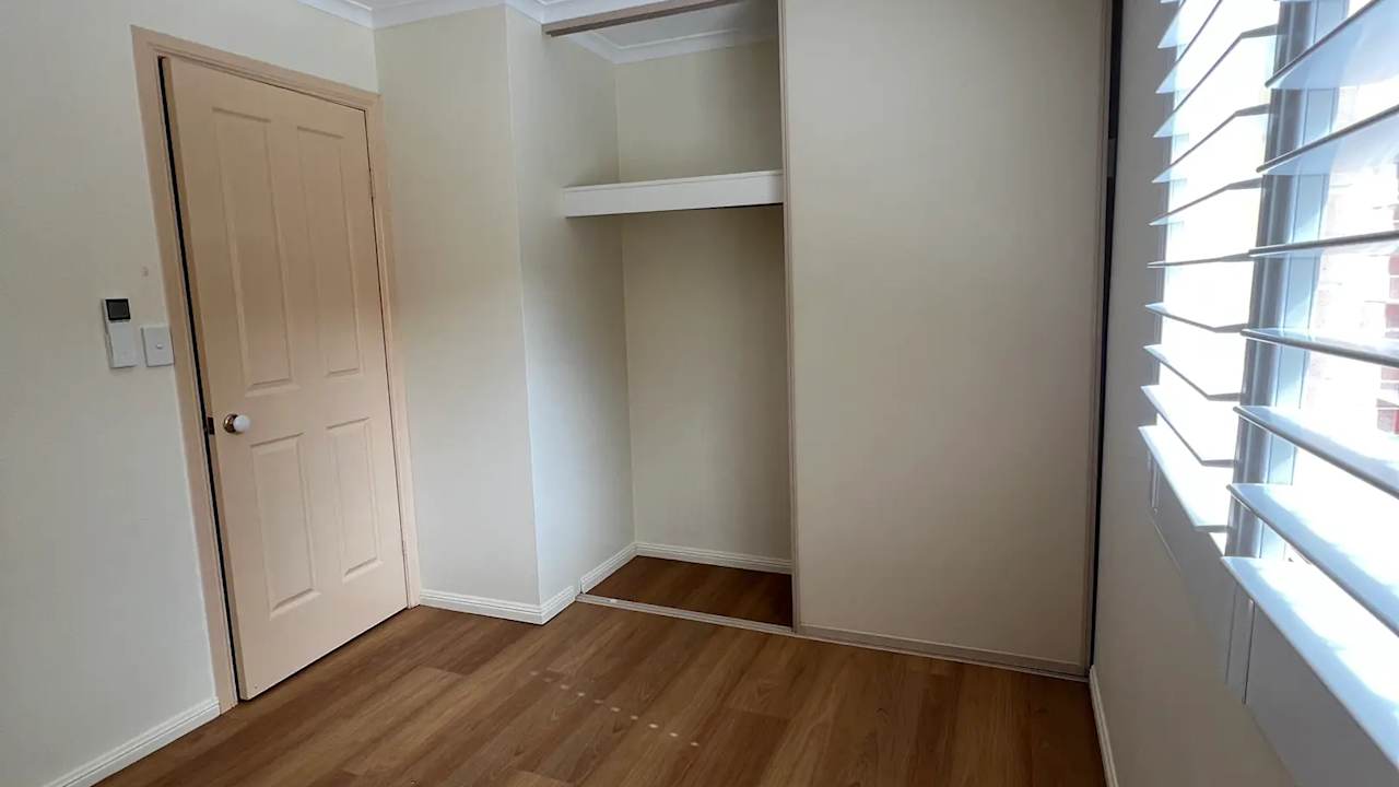Unfurnished room in a share house
