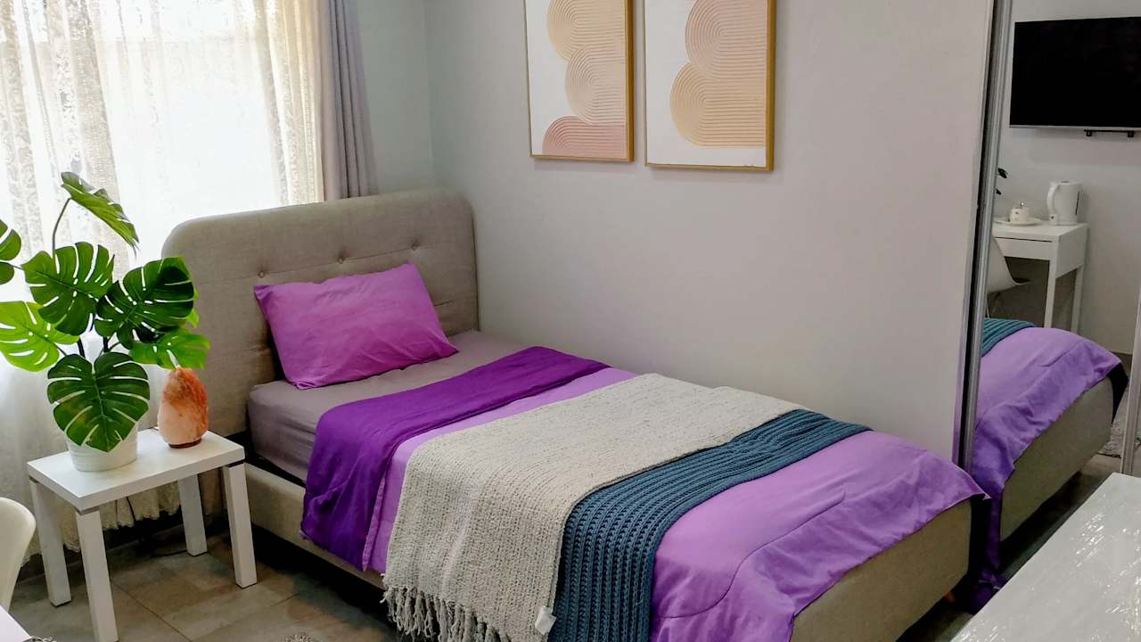 Room in a share house