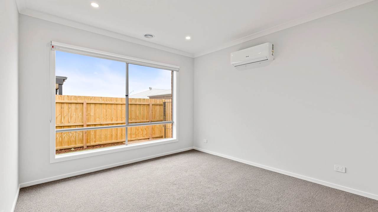 Furnished room with ensuite in a share house