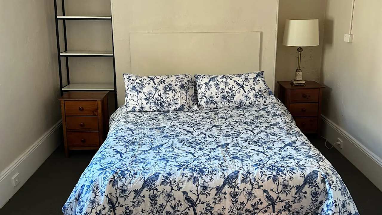 Furnished room with own bathroom