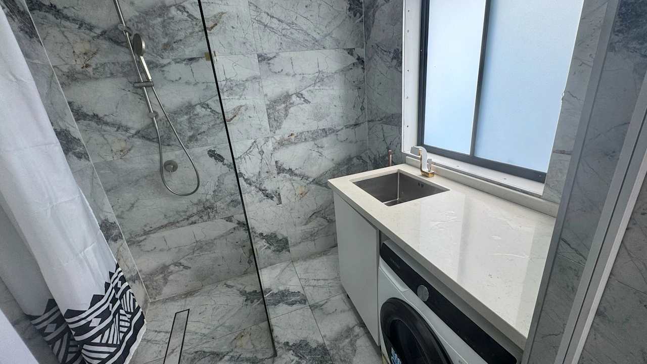 Furnished room studio flat for rent