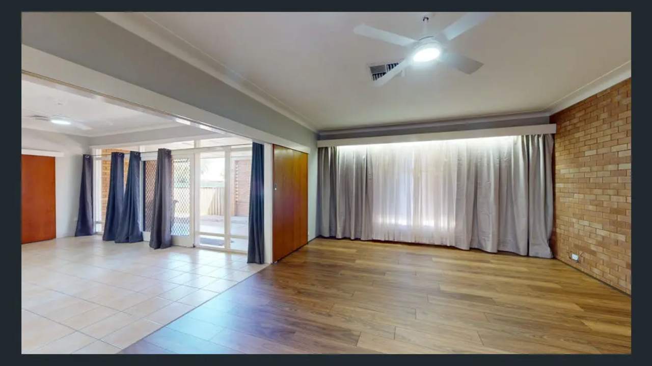 Room in a share house