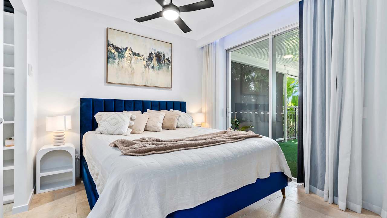 Whole property with 2 rooms for rent