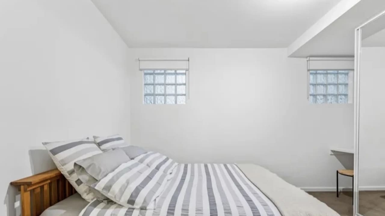 Furnished room with own bathroom