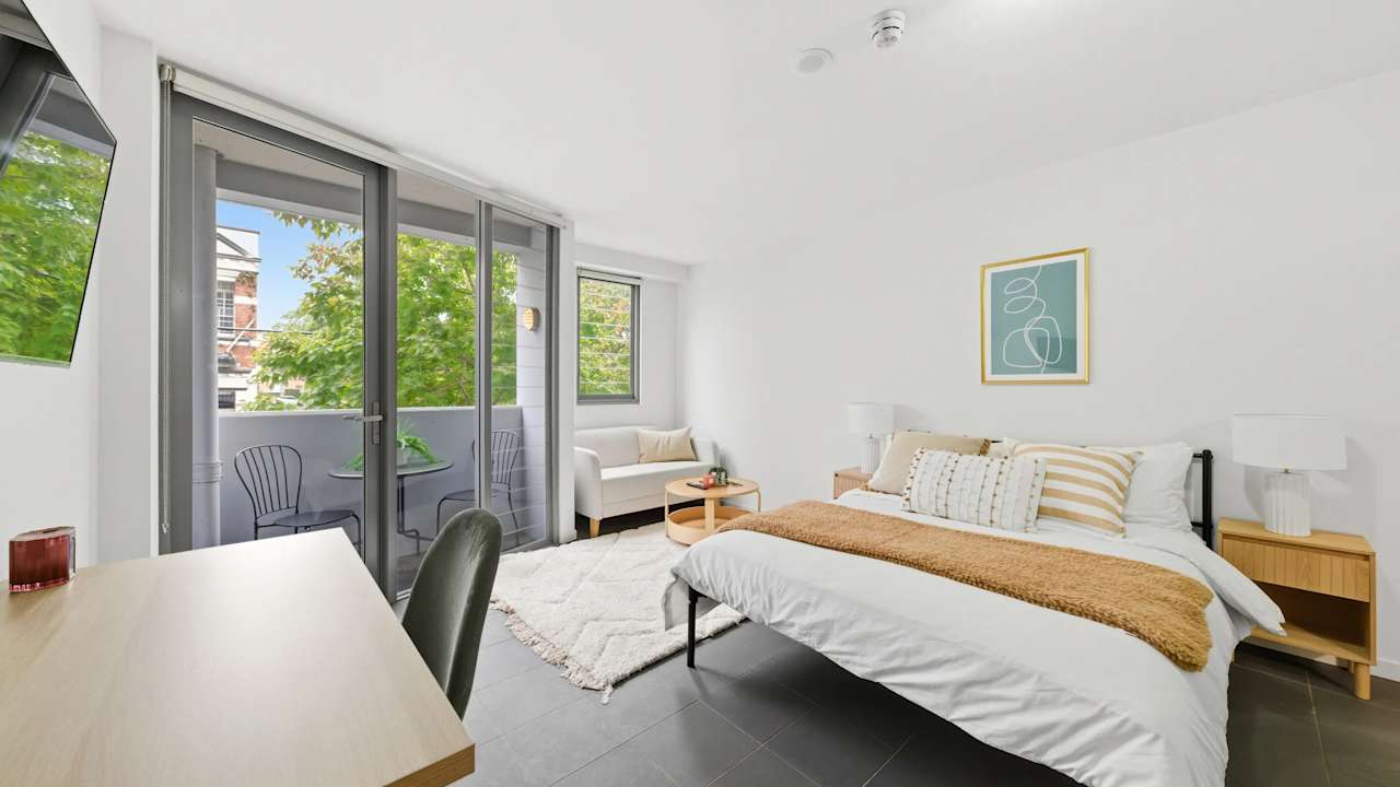 Room studio flat for rent