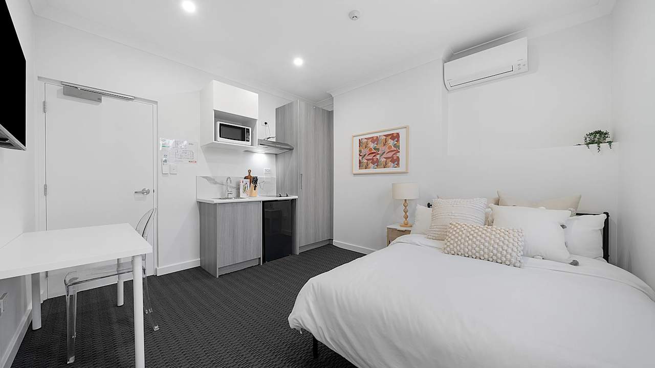 Room studio flat for rent