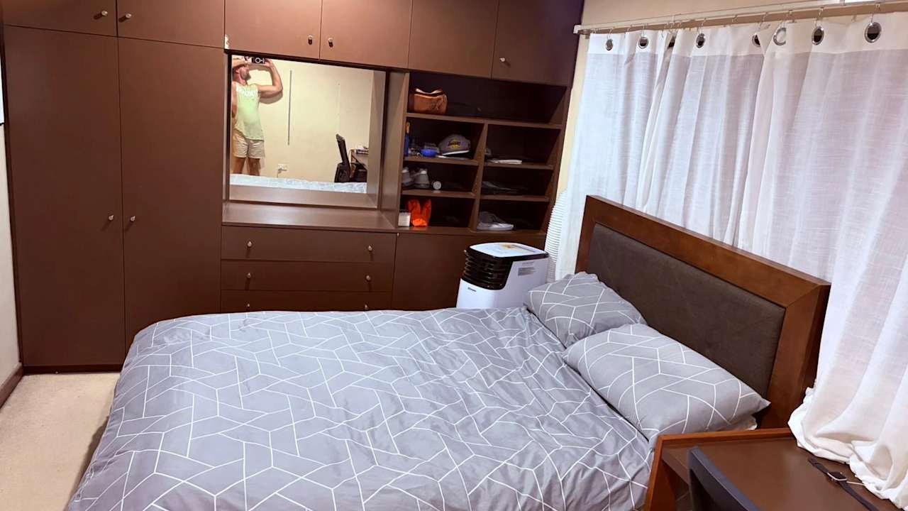 Unfurnished room in a share house