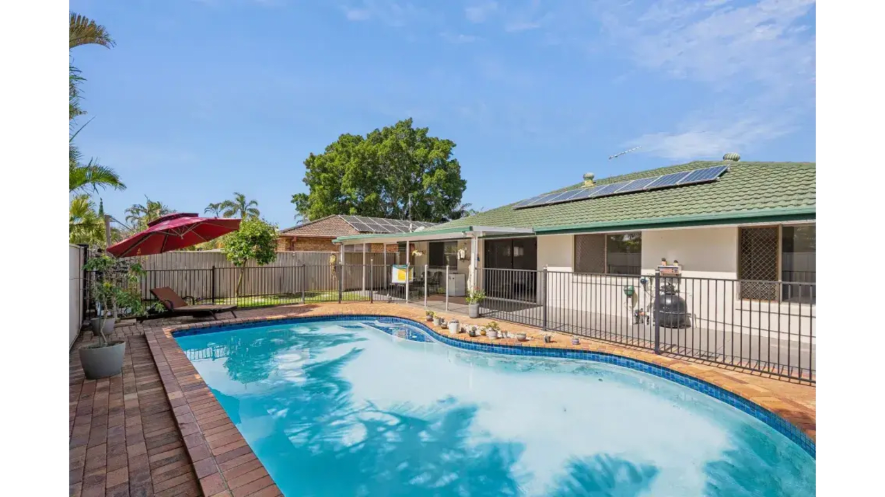 Furnished room with ensuite in a share house