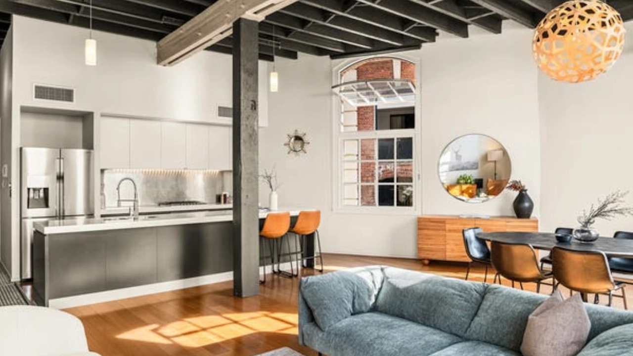 Unfurnished room with own bathroom