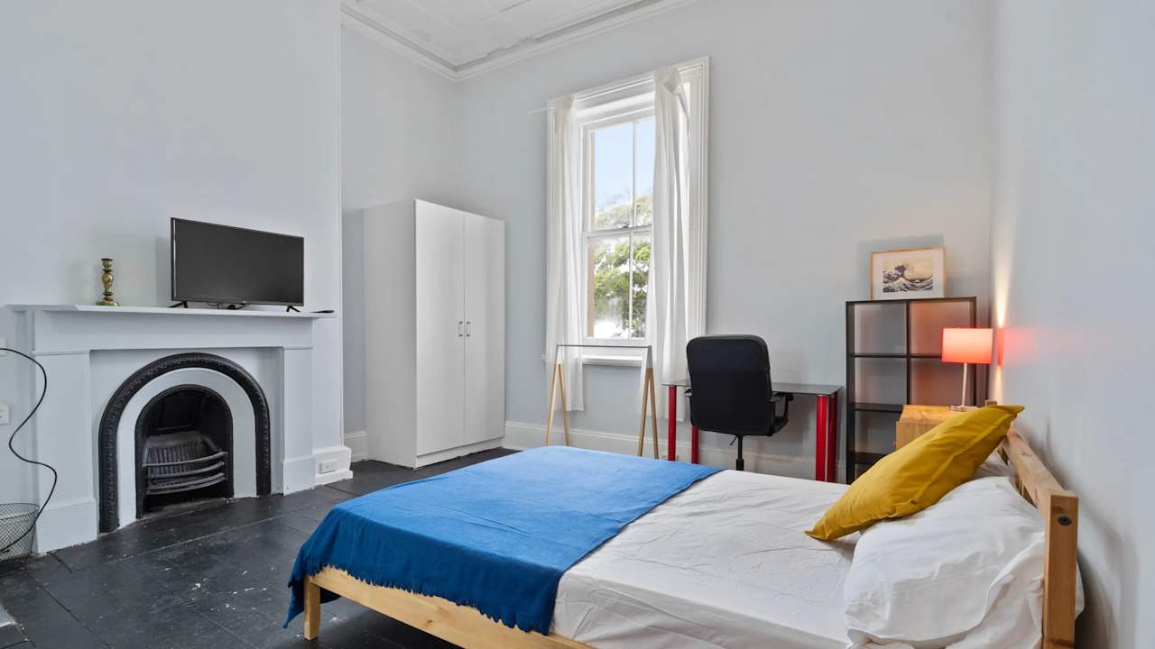 Furnished room studio flat for rent