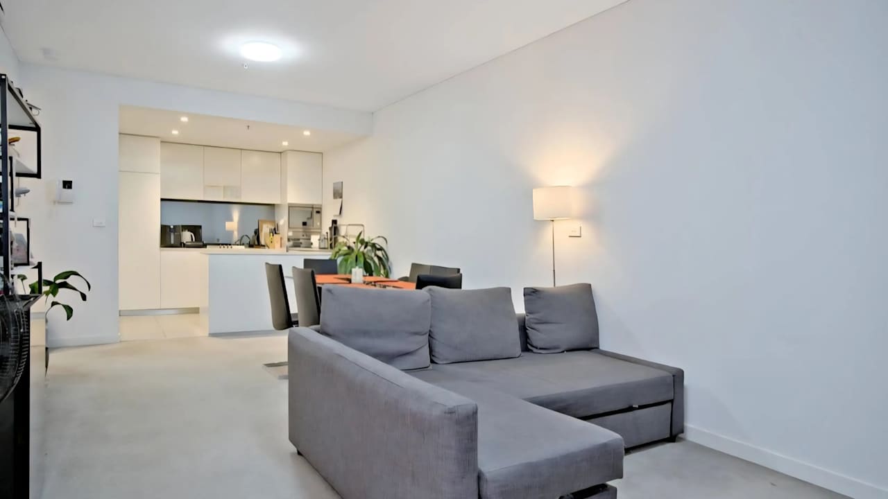 Furnished room with ensuite in a flatshare