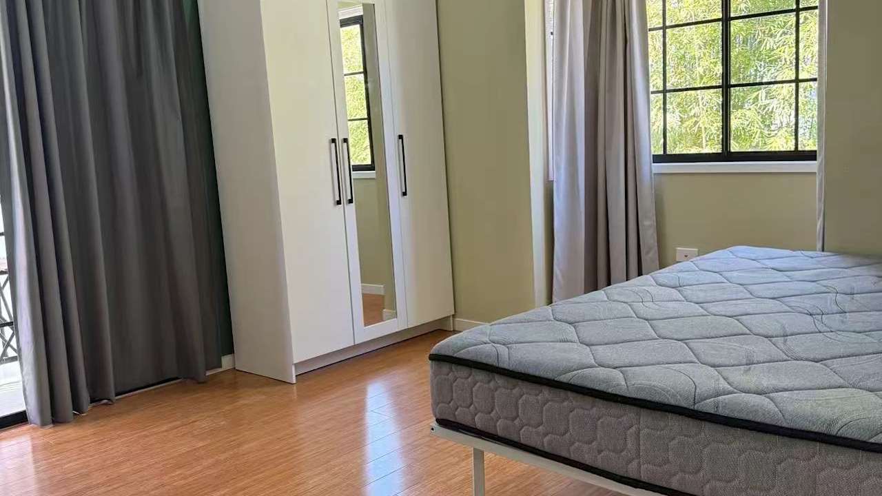 Furnished room with own bathroom