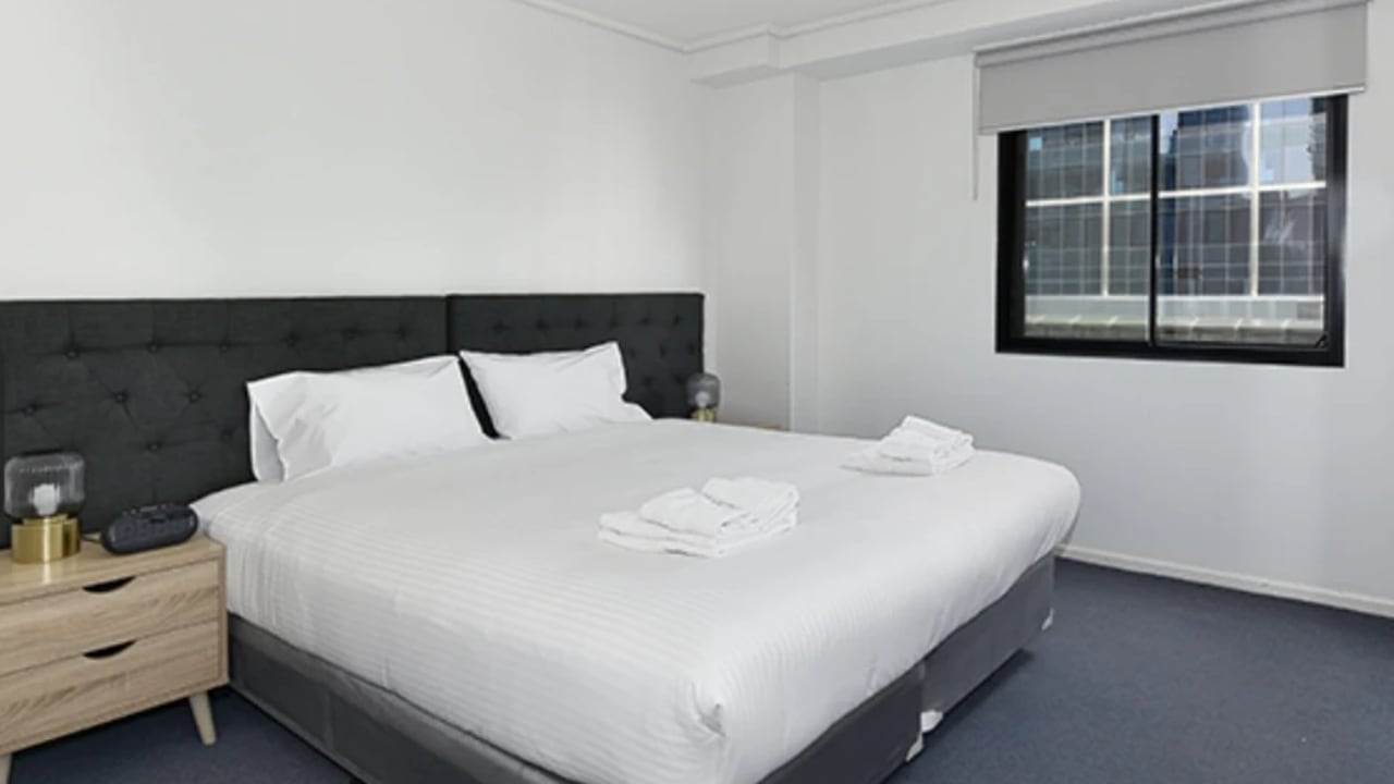 Furnished room in a flatshare