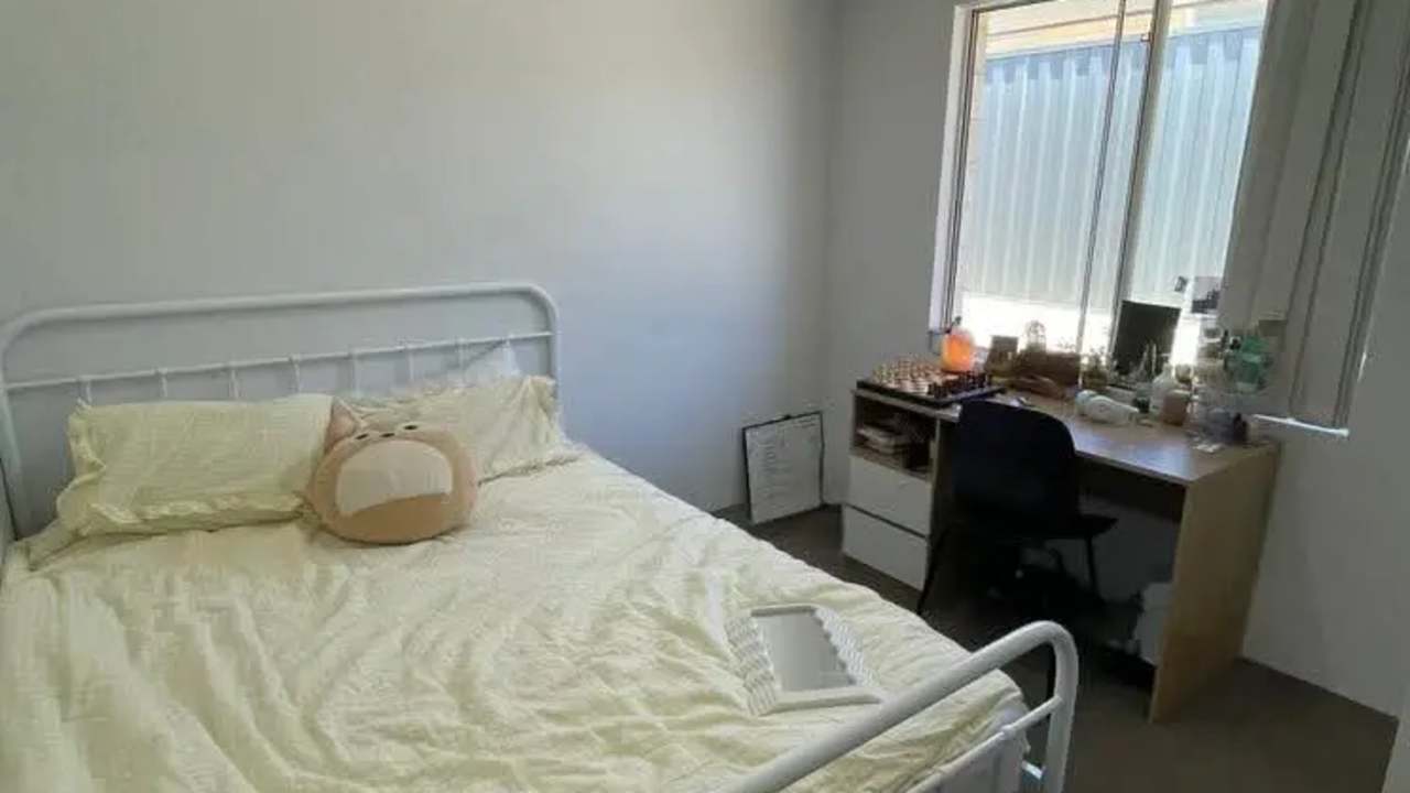 Unfurnished room in a share house