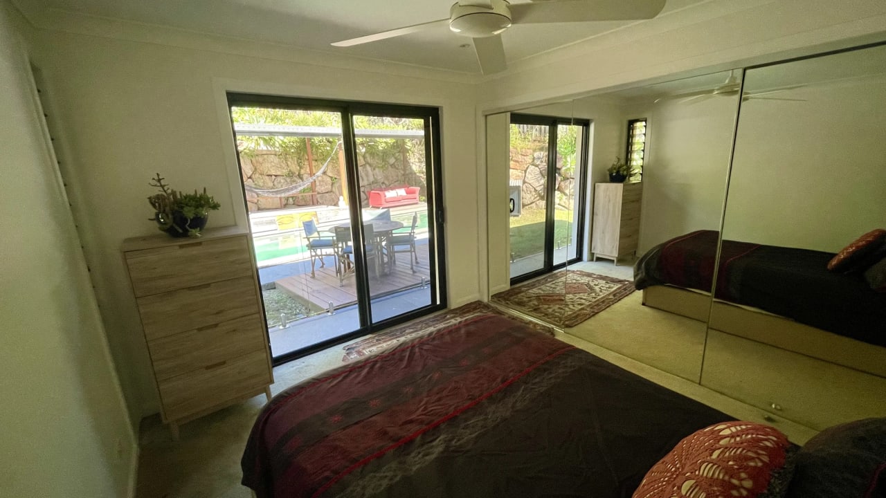 Room in a share house