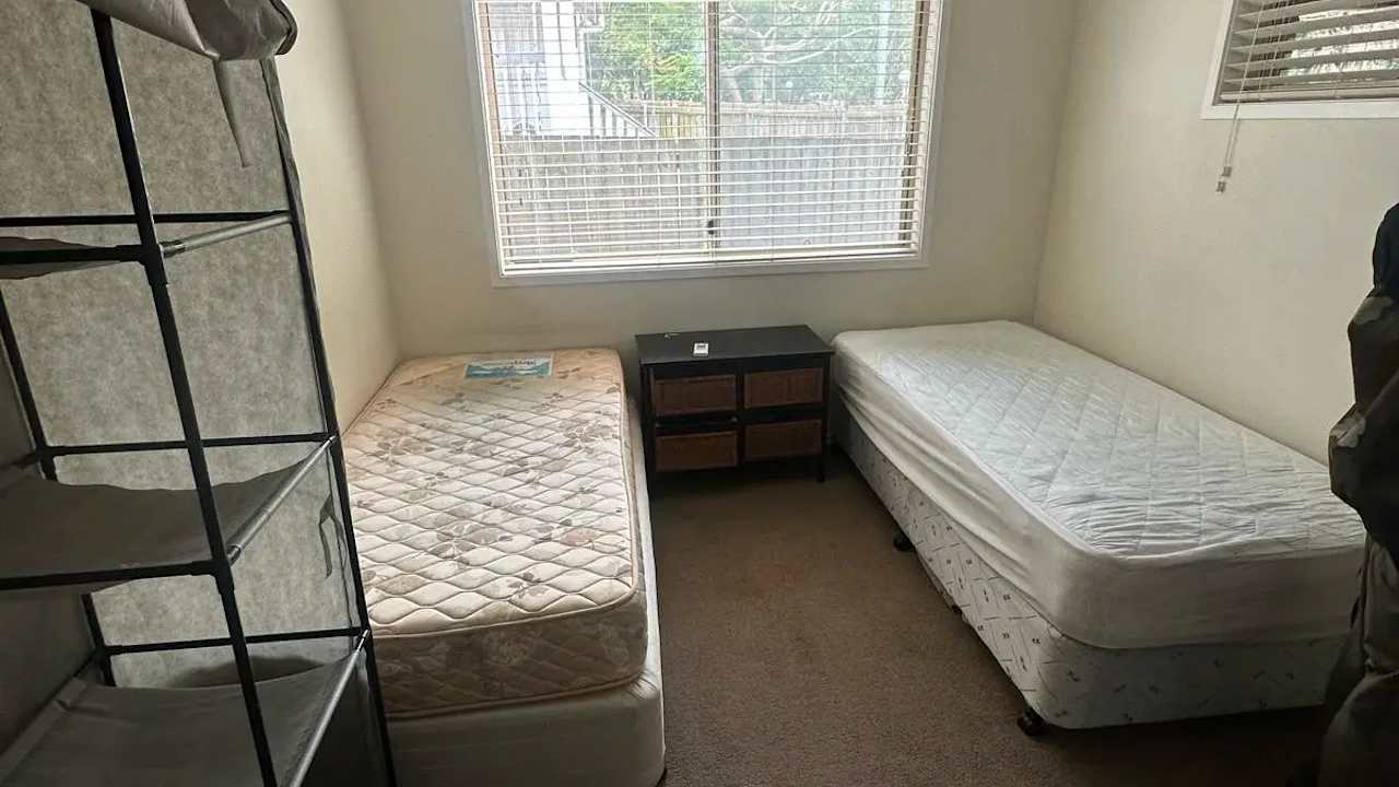 Furnished room with own bathroom
