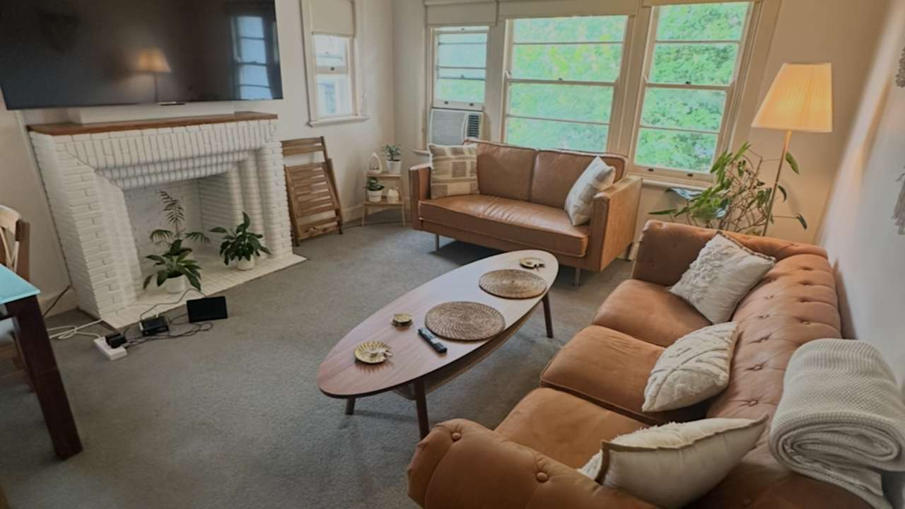 Furnished room in a flatshare