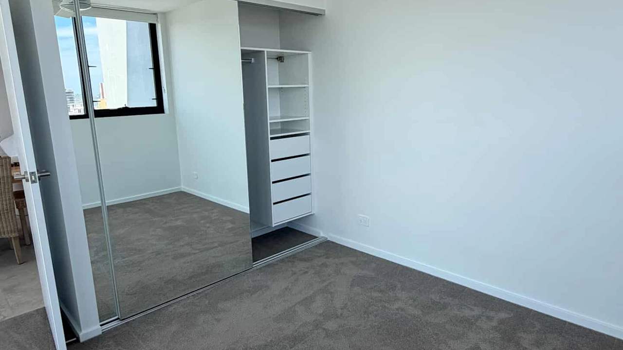 Unfurnished room with own bathroom